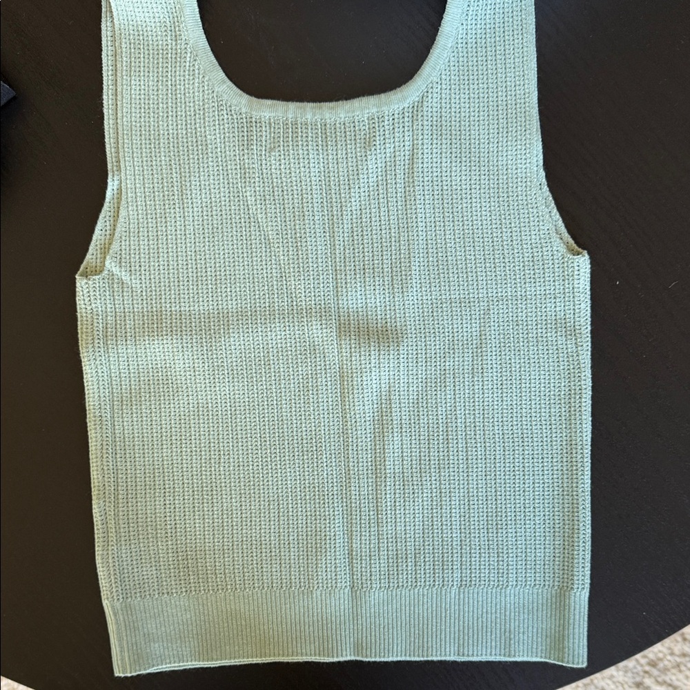 Chic Mint Green Sleeveless Knit Top with Rhinestones - Picture 4 of 4